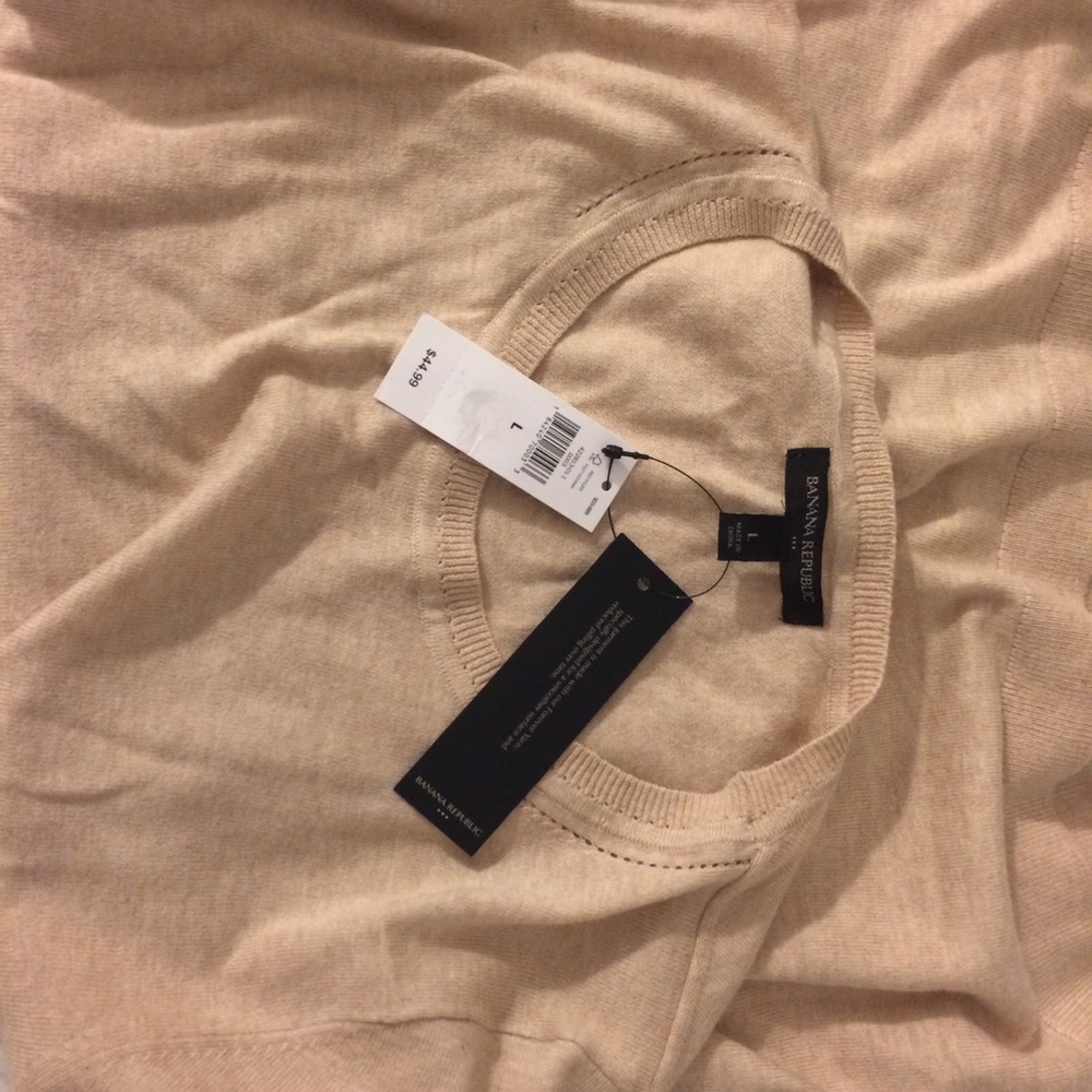 Beige Banana Republic sweater - size L (NWT) - Picture 5 of 7